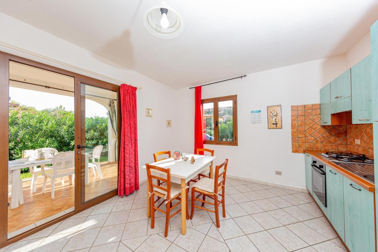 Appartamento Residenziale Trilocale 6 Posti Letto Via Sardegna San Teodoro San Teodoro  Exterior foto
