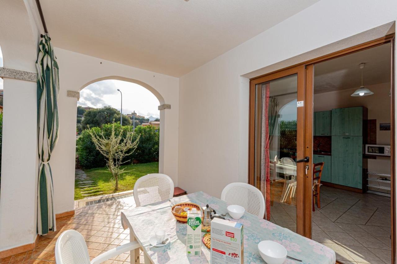 Appartamento Residenziale Trilocale 6 Posti Letto Via Sardegna San Teodoro San Teodoro  Exterior foto